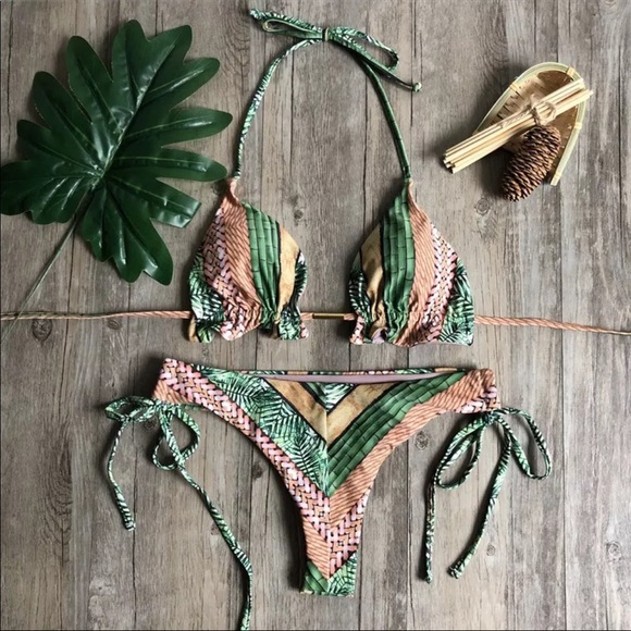 SALE!!!🌴Tropical 🌴 Bikini Set 😍😍 - Picture 2 of 2